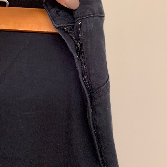 NINE WEST Navy Pants - Picture 5 of 10